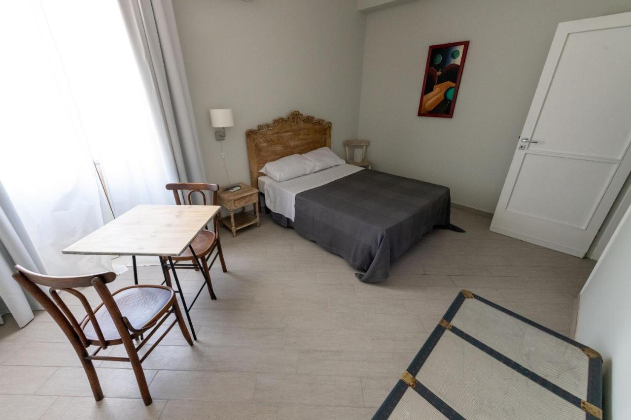 " Domus Coralla" Bnb Racconti Di Viaggio คาตาเนีย ภายนอก รูปภาพ