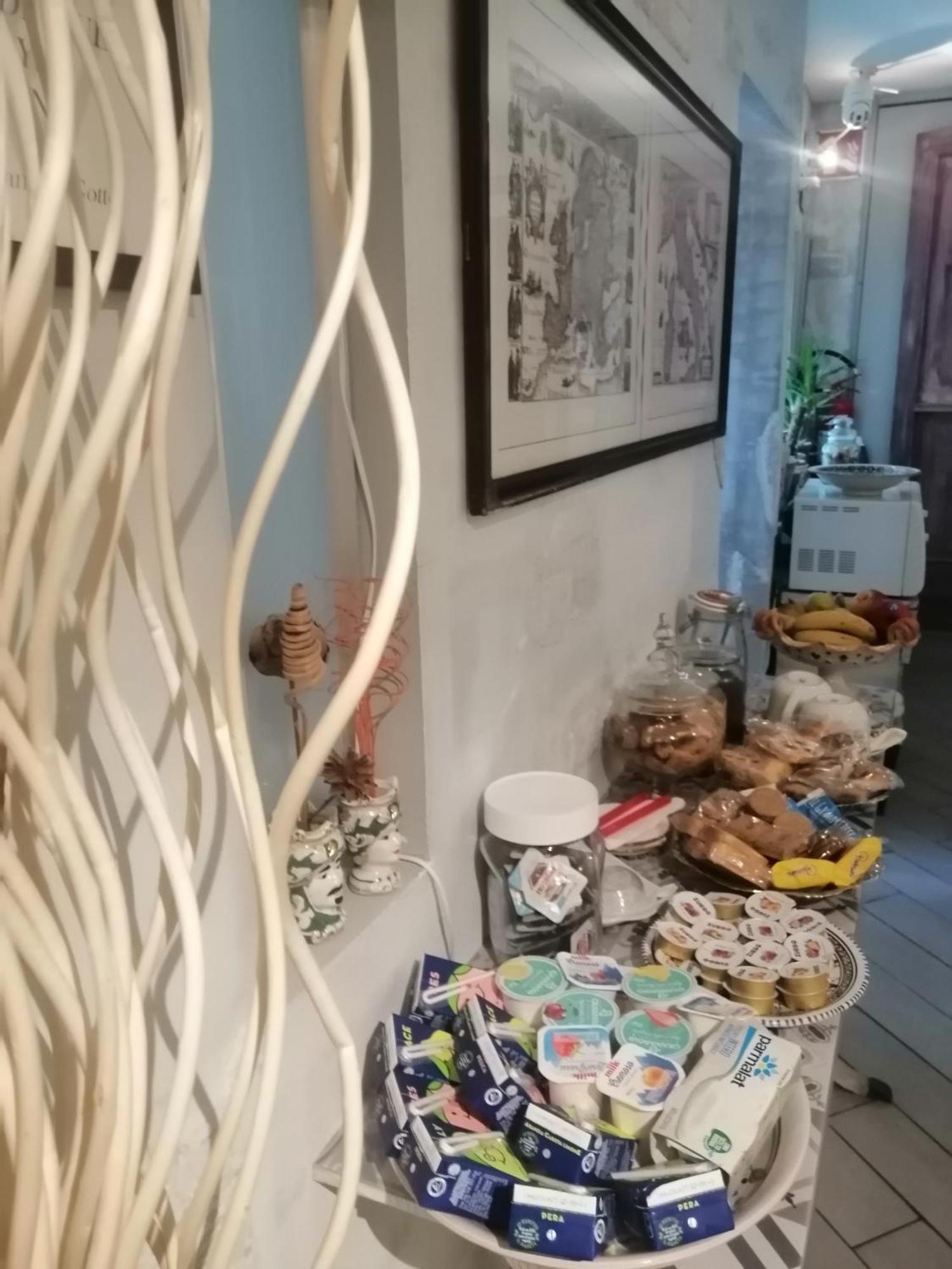 " Domus Coralla" Bnb Racconti Di Viaggio คาตาเนีย ภายนอก รูปภาพ